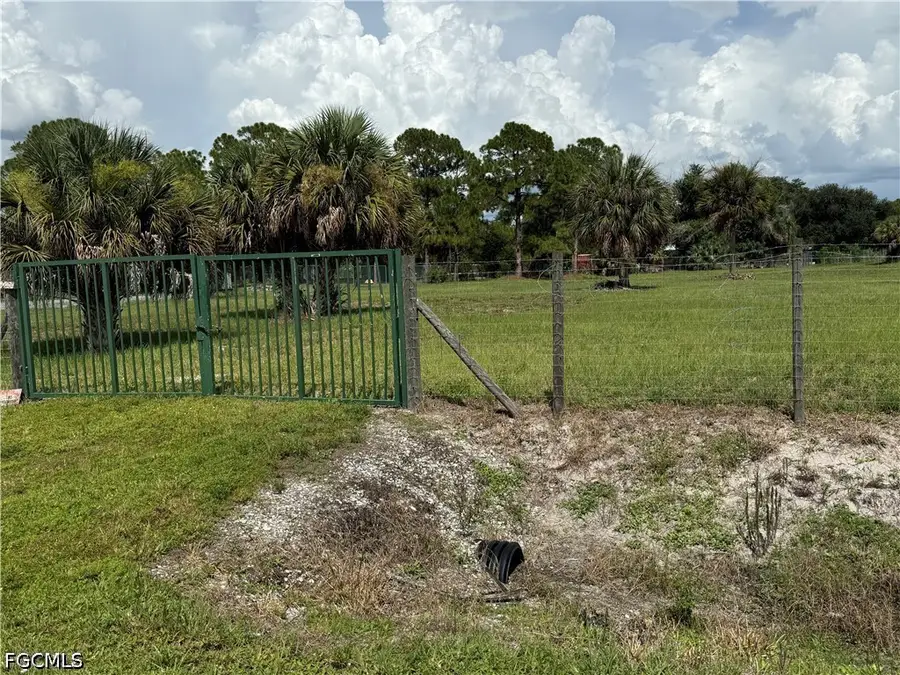 375 S Brida Street, Clewiston, FL 33440 - #3