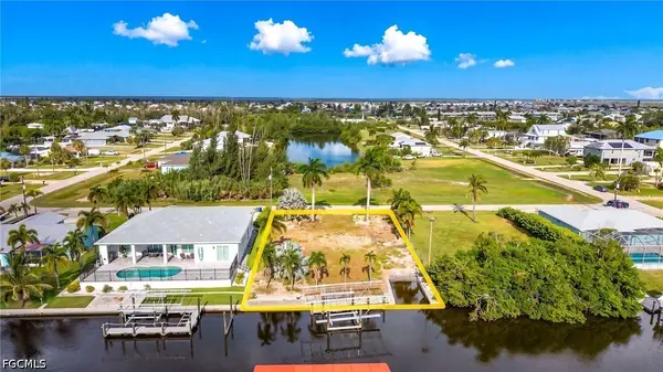 2744 Mangrove Street, St James City, FL 33956