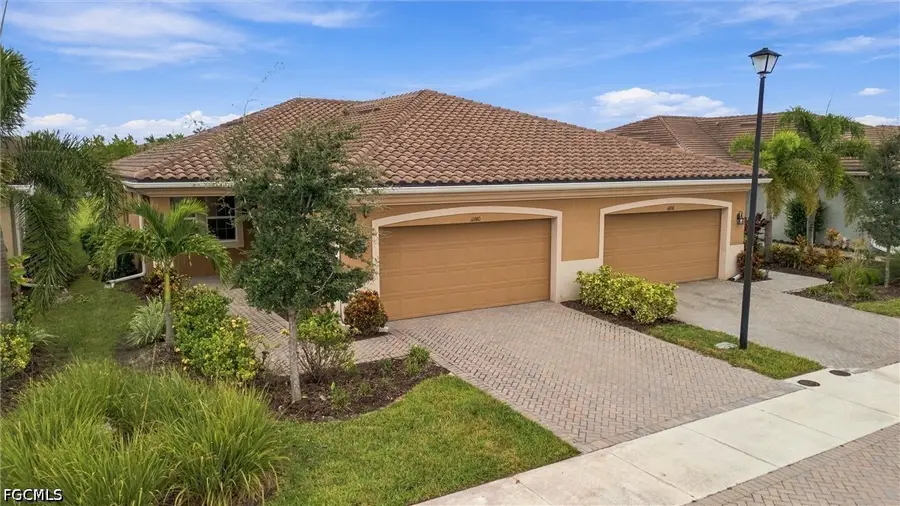 10360 Bonavie Cove Drive, Fort Myers, FL 33966 - #3