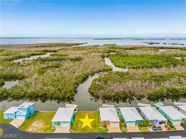 3019 Trawler Lane, St James City, FL 33956