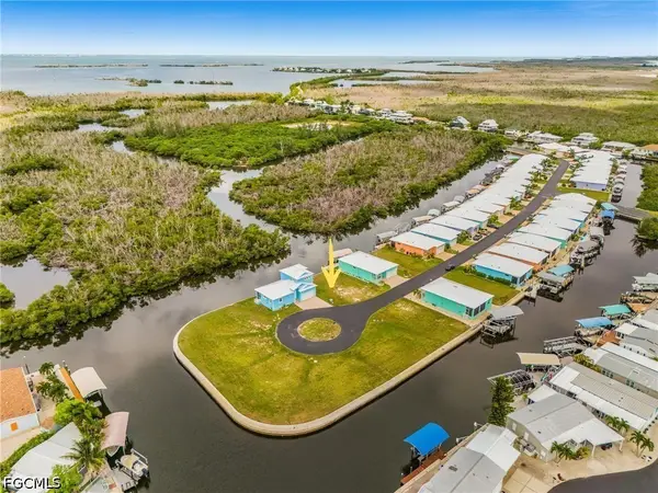 3005 Trawler Lane, St James City, FL 33956