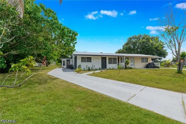 1099 Vineyard Place, Lehigh Acres, FL 33936