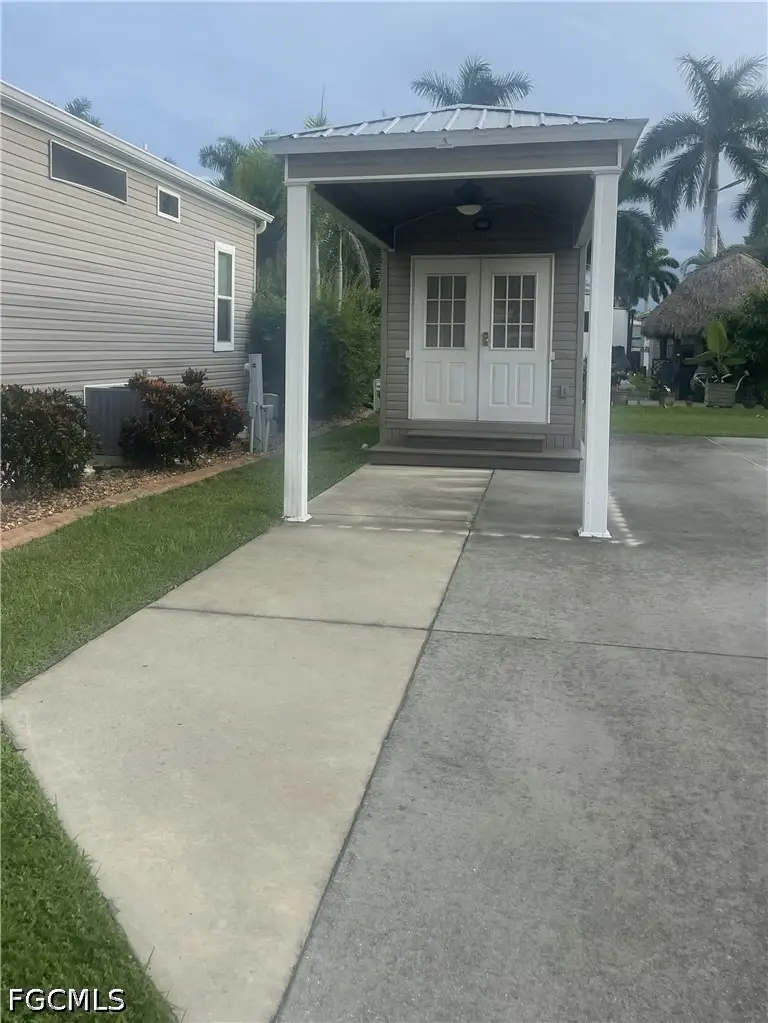 5453 Cypress Trail Resort Circle, Fort Myers, FL 33905 - #2