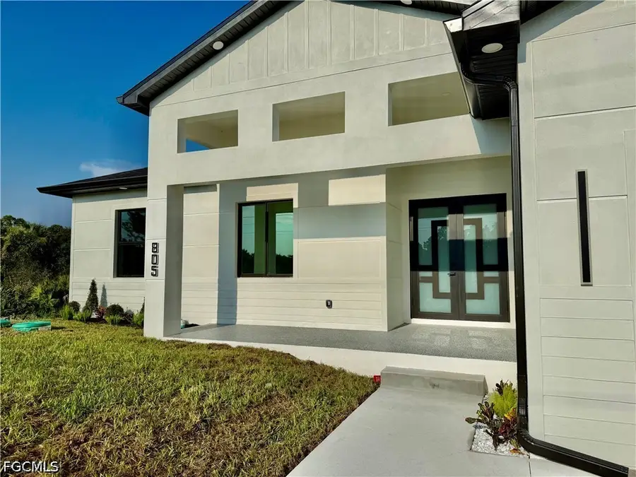 805 Lincoln Avenue, Lehigh Acres, FL 33972 - #3