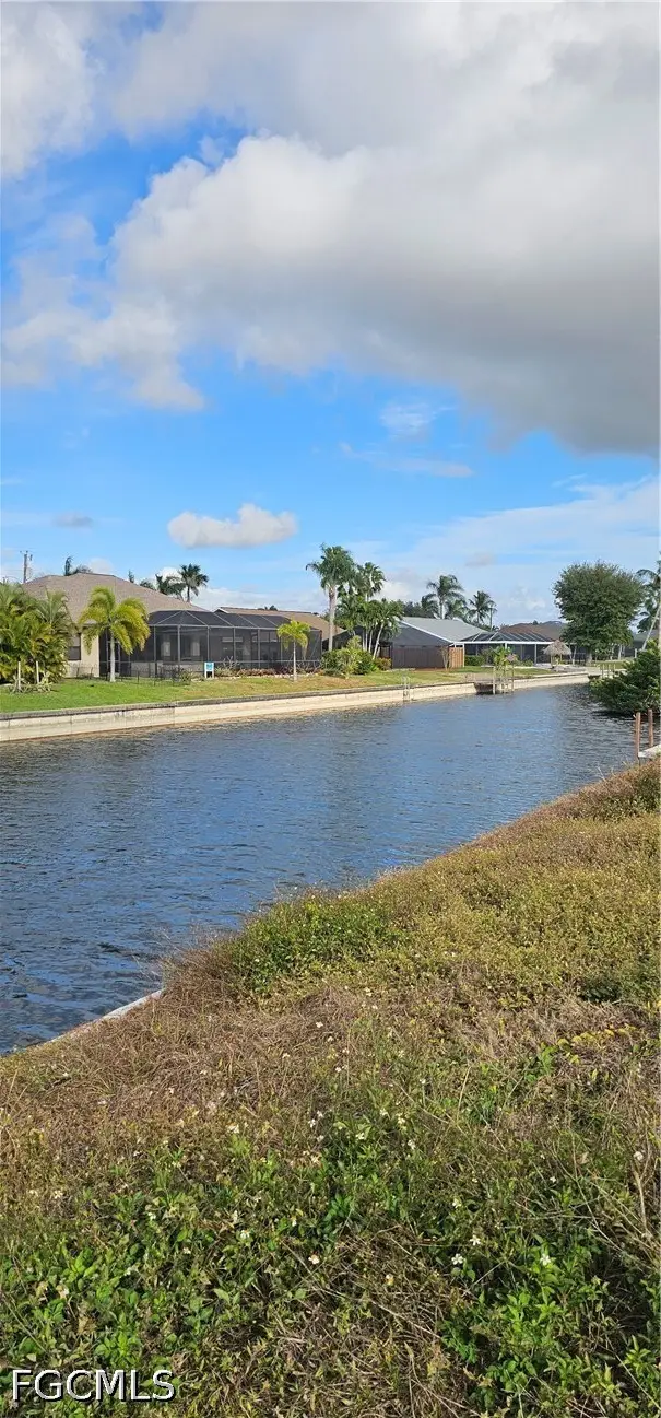 707 SW 35th Terrace, Cape Coral, FL 33914 - #3