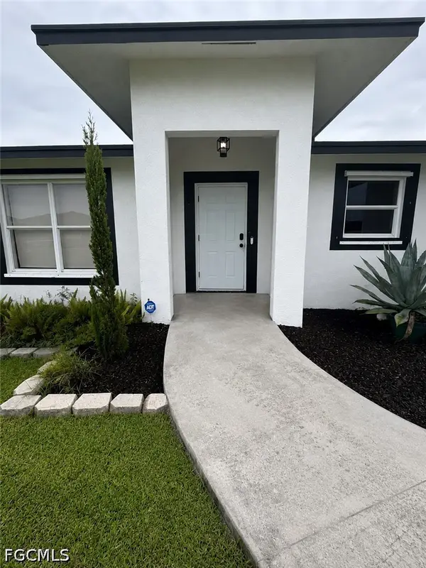 157 Dabou Loop, Belle Glade, FL 33430