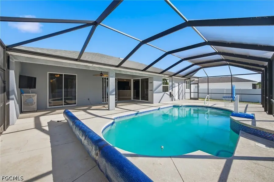 2538 SW 35th Lane, Cape Coral, FL 33914 - #3