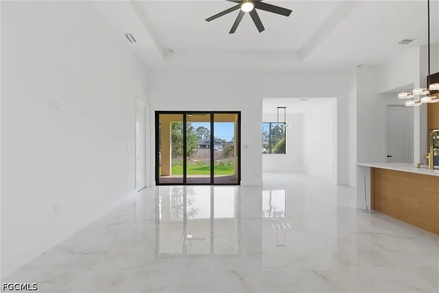 2809 7th Street Sw, Lehigh Acres, FL 33976 - #2