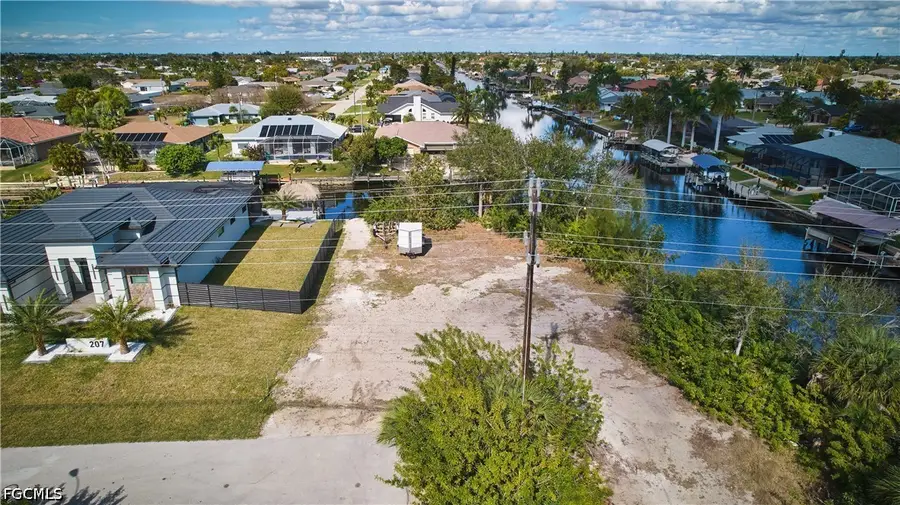 201 SW 40th Street, Cape Coral, FL 33914 - #2
