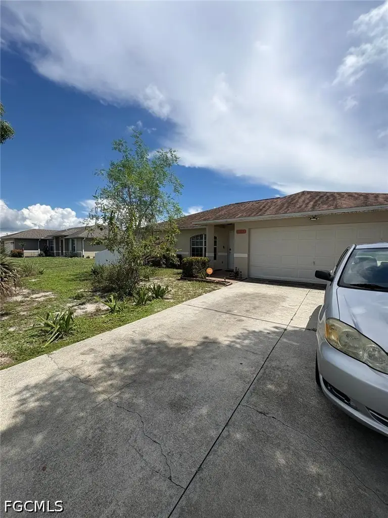 127 Blackstone Drive, Fort Myers, FL 33913 - #2