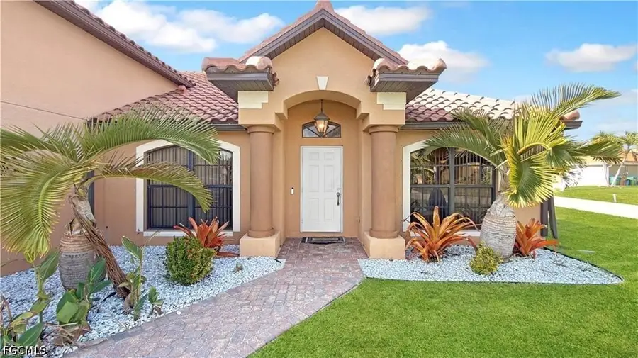 205 SW 42nd Street, Cape Coral, FL 33914 - #2