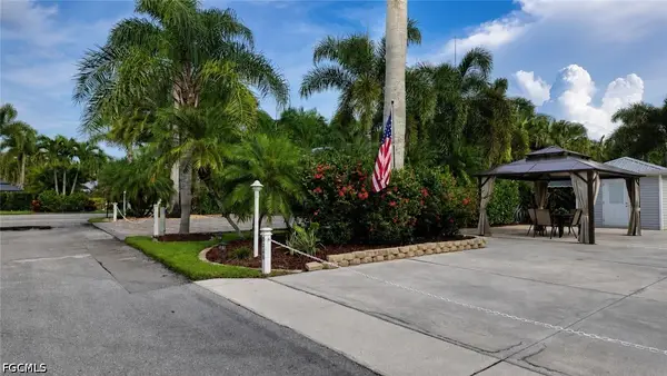 10080 Stonewood Drive, Fort Myers, FL 33905