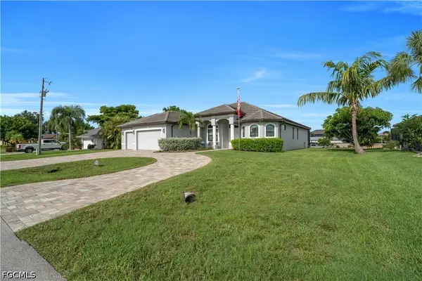 2706 Shelby Parkway, Cape Coral, FL 33904