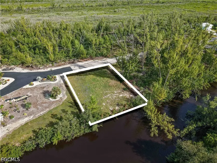 3901 Crestwell Court, Saint James City, FL 33956 - #3