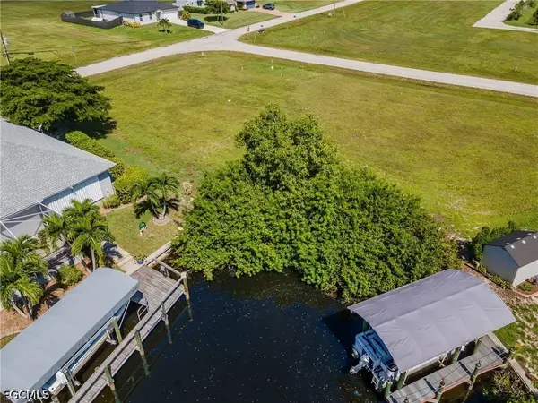 3232 NW 7th Street, Cape Coral, FL 33993