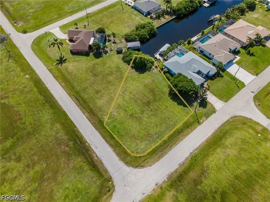 3232 NW 7th Street, Cape Coral, FL 33993 - #2