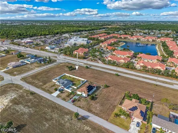 1713 NE 23rd Terrace, Cape Coral, FL 33909