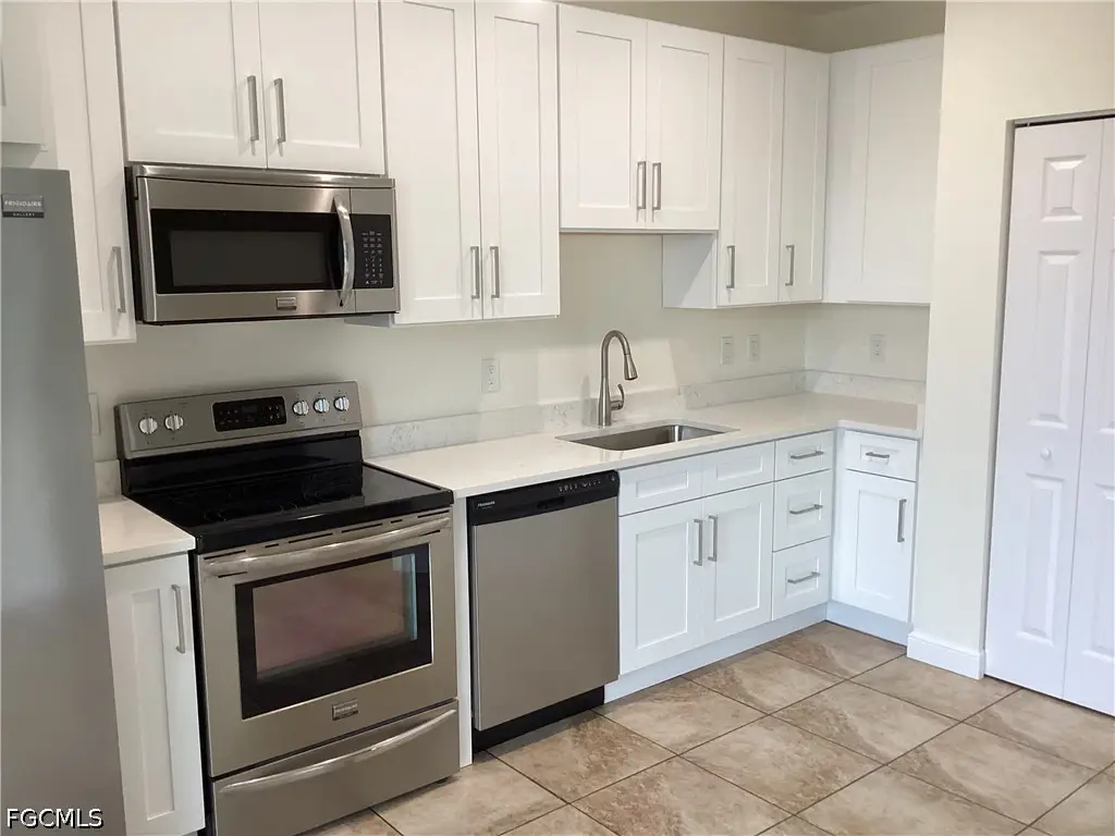 9806 N Roundstone Circle, Fort Myers, FL 33967 - #1