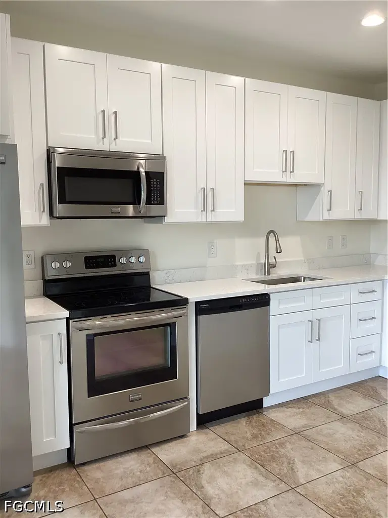 9806 N Roundstone Circle, Fort Myers, FL 33967 - #2
