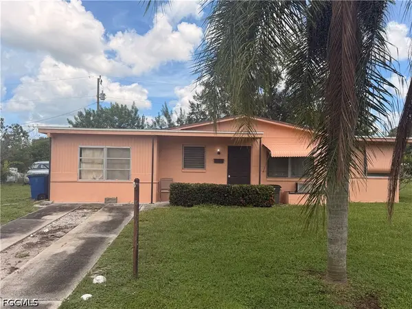 1152 Navajo Avenue, Lehigh Acres, FL 33936