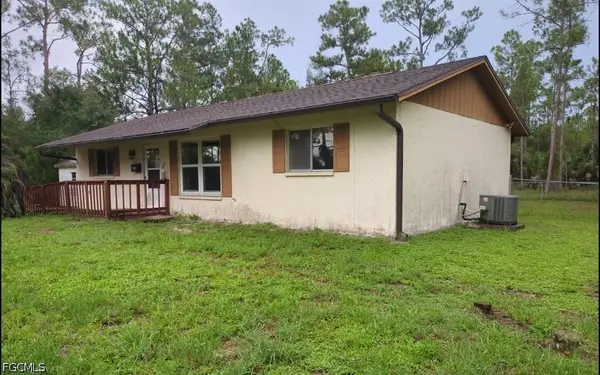 2104 E 9th Street, Lehigh Acres, FL 33936