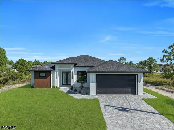 2810 42nd Street W, Lehigh Acres, FL 33971