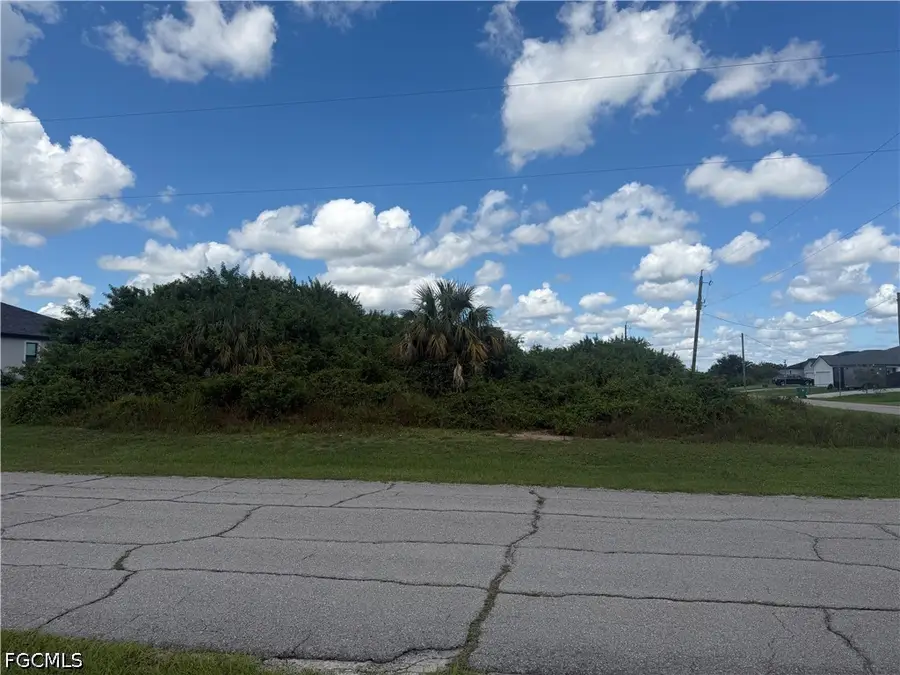 3072 E Briarwood Circle, Labelle, FL 33935 - #2