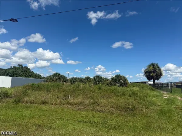9006 Maywood Circle, Labelle, FL 33935