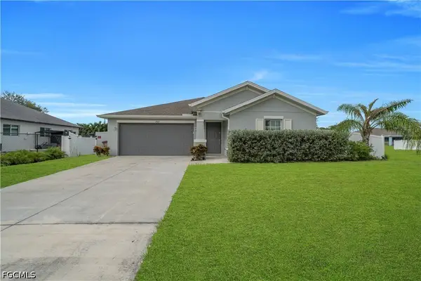 1925 NE 33rd Lane, Cape Coral, FL 33909