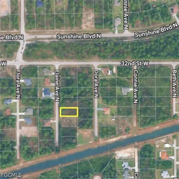 2914 Elaine Avenue N, Lehigh Acres, FL 33971