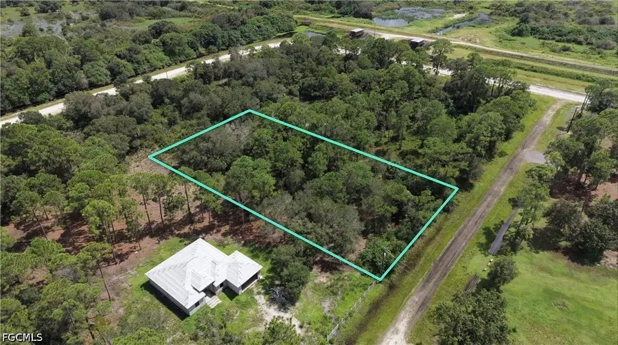 535 N Willow Street, Clewiston, FL 33440 - #3