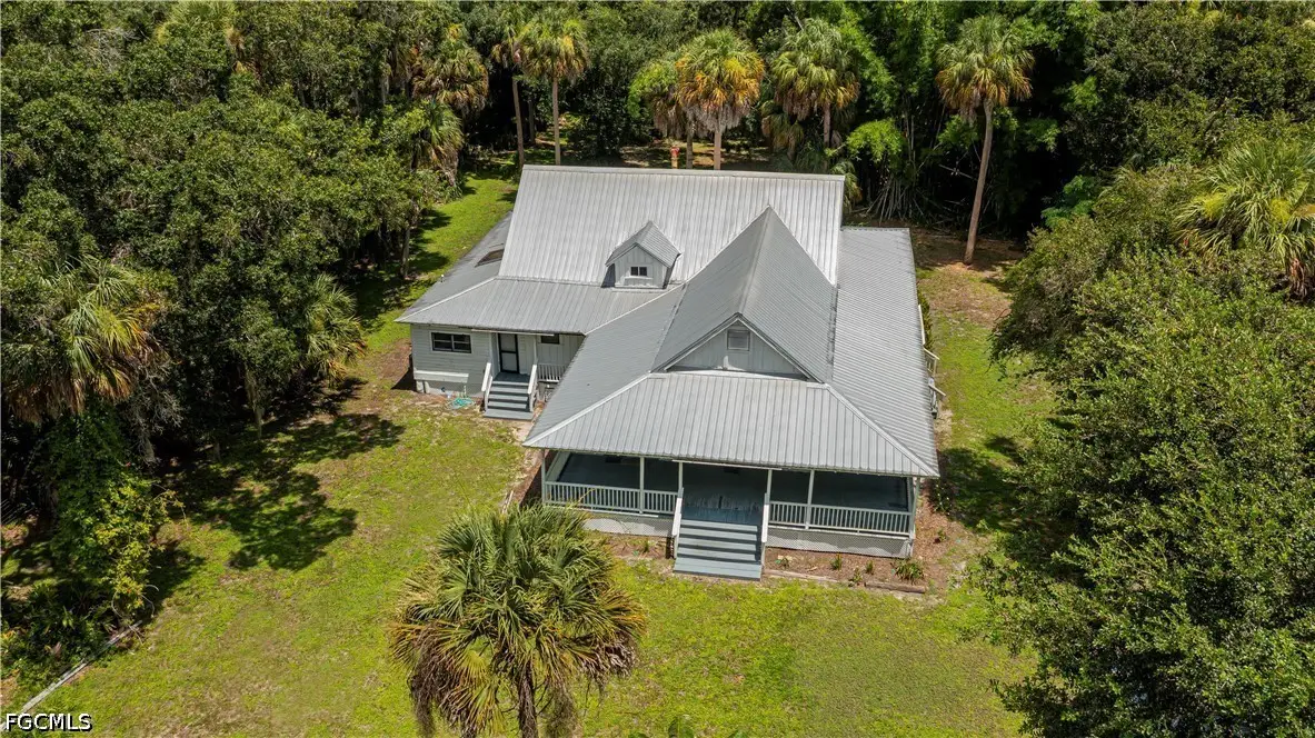 160 Curry Street, Labelle, FL 33935 - #1