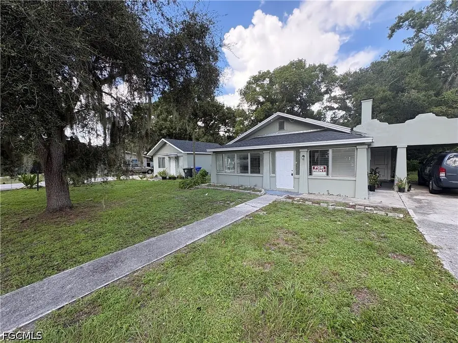 4231 Scott Avenue, Fort Myers, FL 33905 - #2