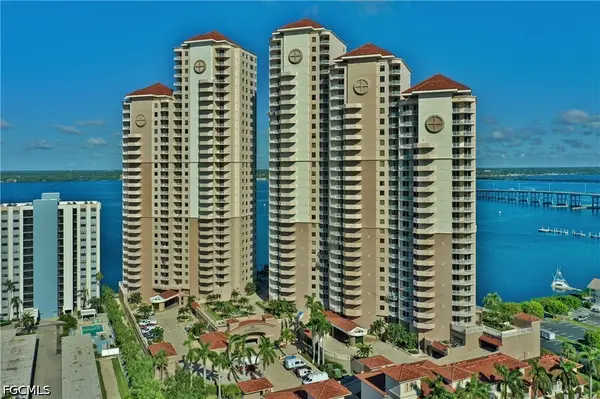 2104 W First Street #2702, Fort Myers, FL 33901