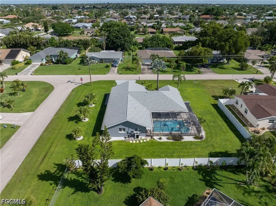 514 SE 34th Terrace, Cape Coral, FL 33904 - #2