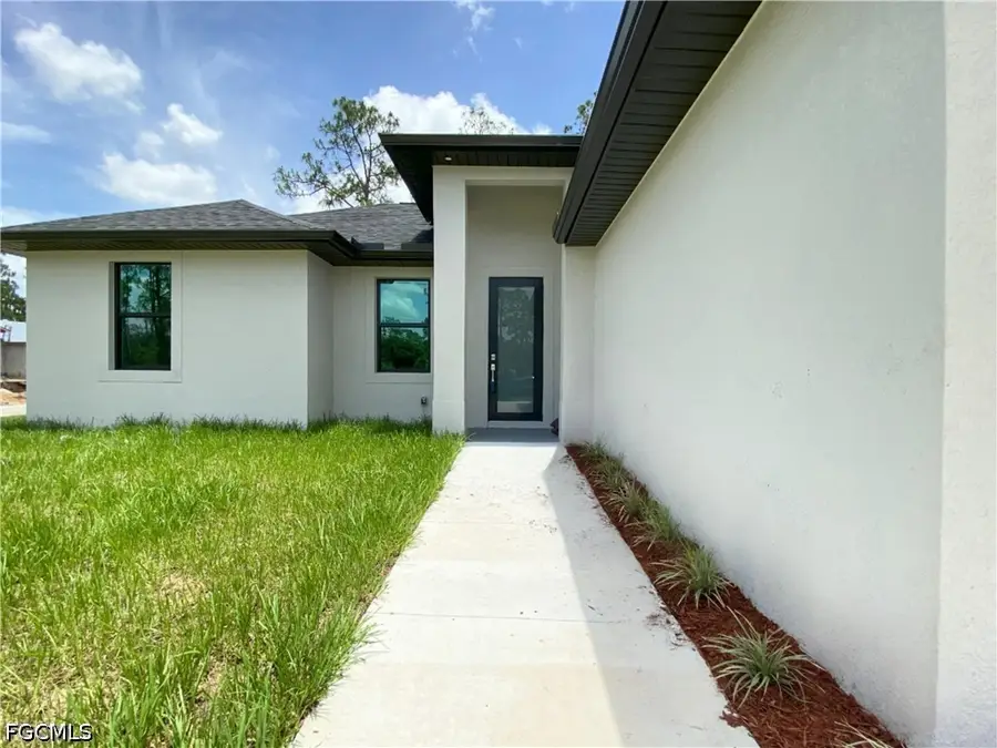 3121 32nd Street Sw, Lehigh Acres, FL 33976 - #3