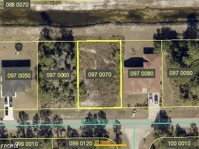 625 Allison Street E, Lehigh Acres, FL 33974