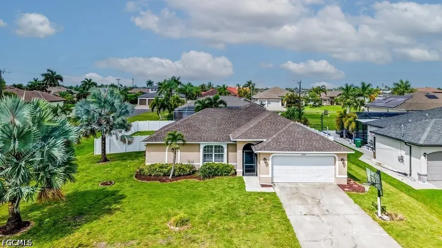 4342 SW 9th Place, Cape Coral, FL 33914 - #2