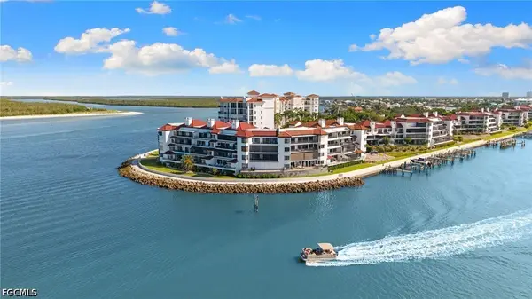 533 La Peninsula Boulevard #533, Naples, FL 34113