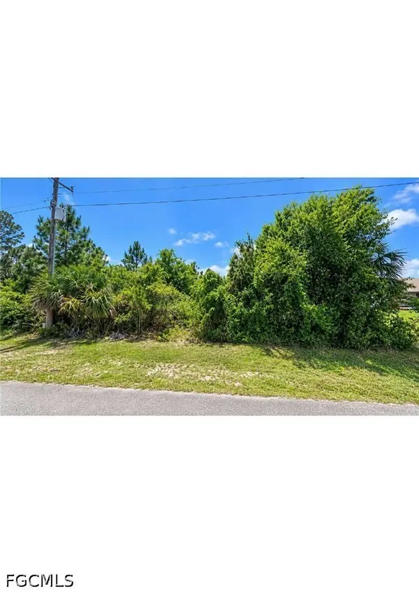 3405 59th Street W, Lehigh Acres, FL 33971