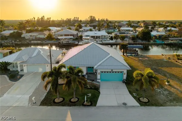12249 Moon Shell Drive, Matlacha Isles, FL 33991