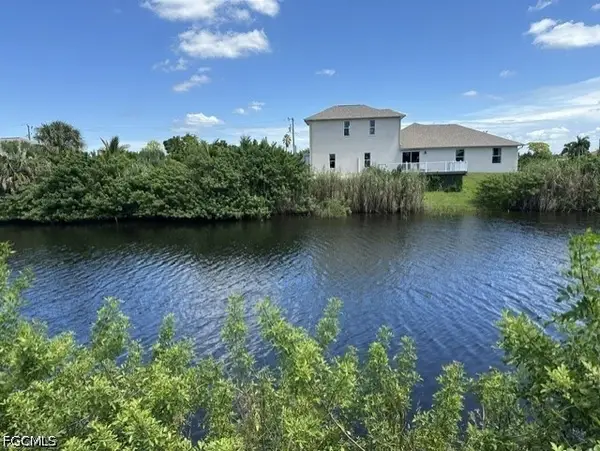 2529 NE 20th Place, Cape Coral, FL 33909