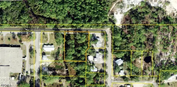 Gray Avenue, Carrabelle, FL 32322