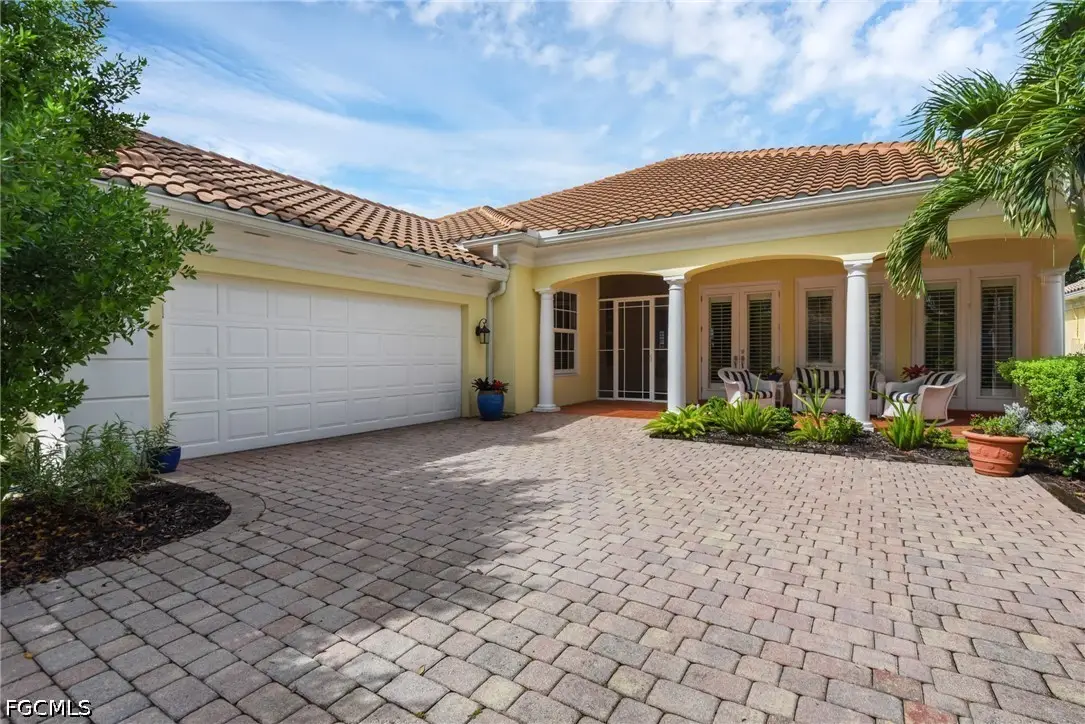 5843 Charlton Way, Naples, FL 34119 - #1