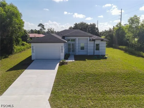 100 Denis Avenue N, Lehigh Acres, FL 33971