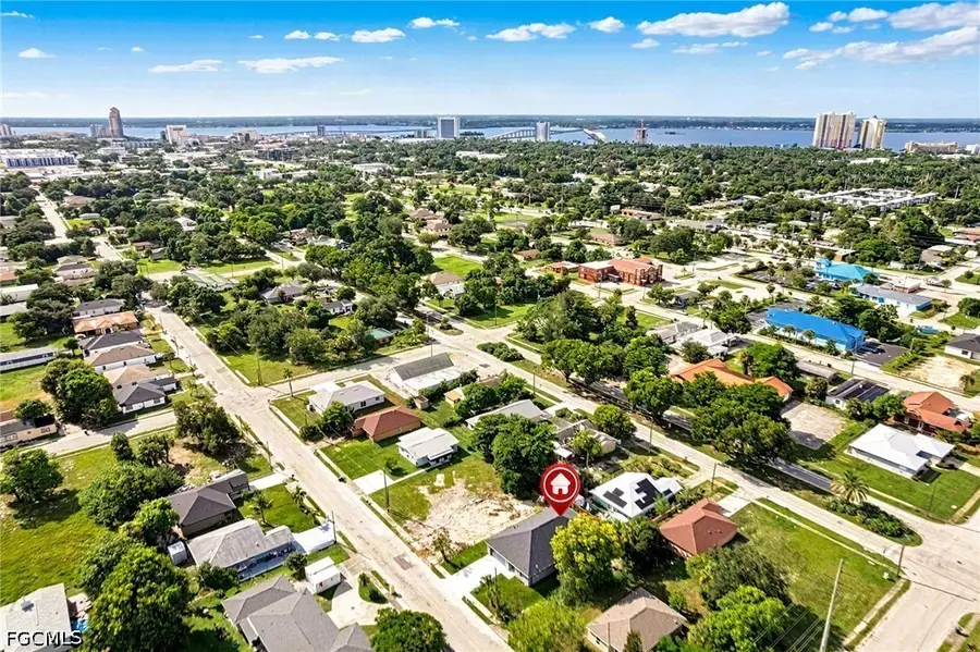 2983 Dunbar Avenue, Fort Myers, FL 33916 - #3