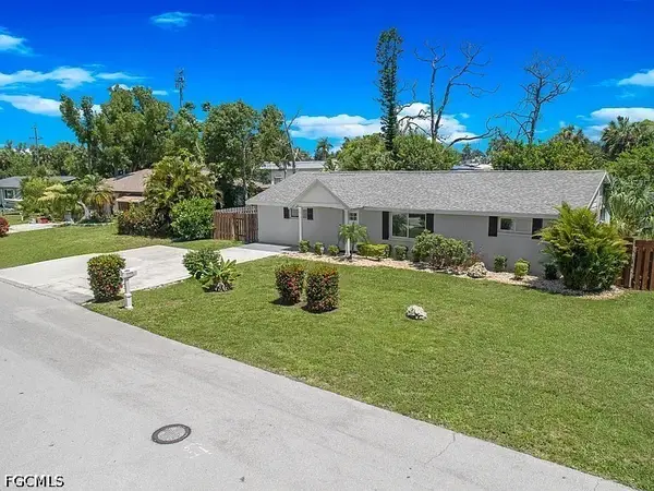 11450 Heidi Lee Lane, Fort Myers, FL 33908