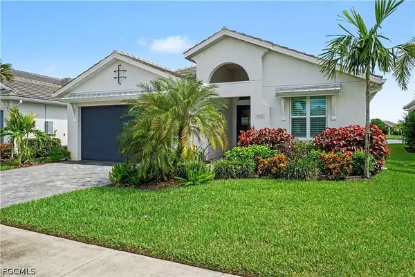 9062 Montserrat Drive, Naples, FL 34114