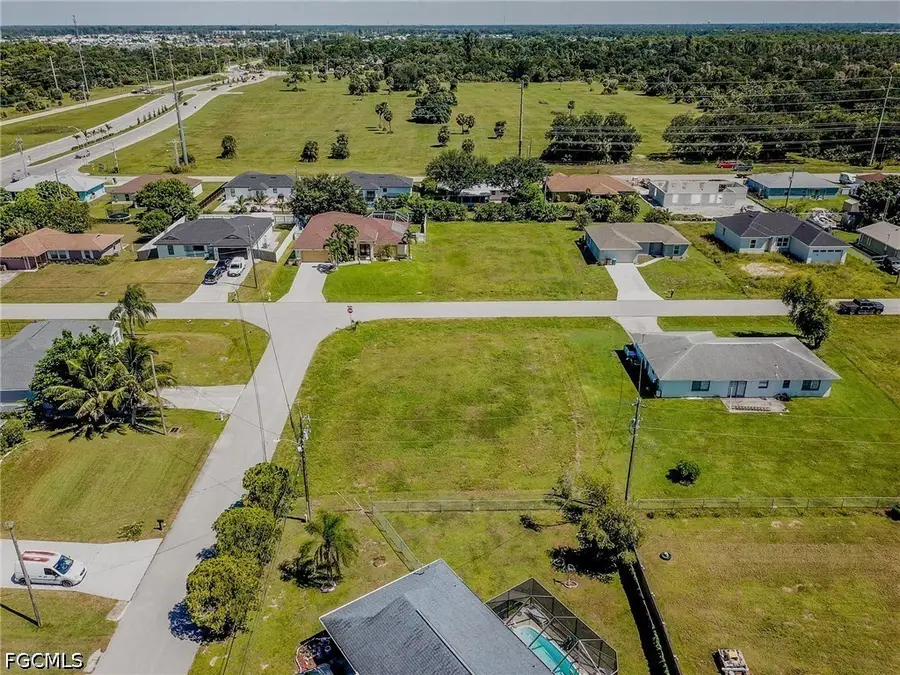2308 NE 23rd Place, Cape Coral, FL 33909 - #3