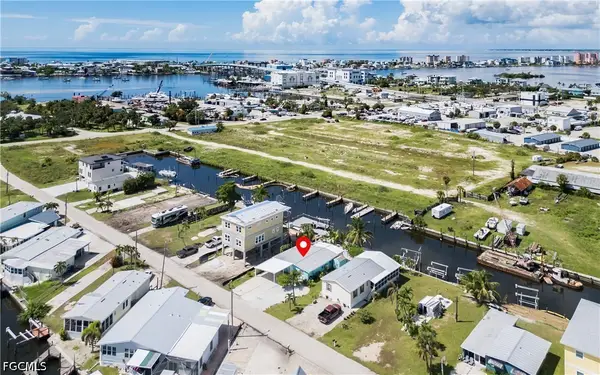 847 Oak Street, Fort Myers Beach, FL 33931